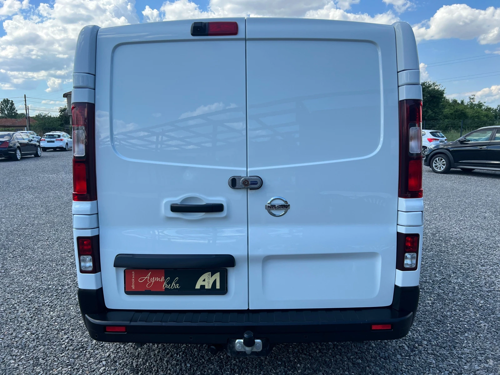 Nissan NV300 2.0DCi 145k.c./Серв. история/160334км./3-МЕСТЕН/, снимка 4 - Бусове и автобуси - 54717399