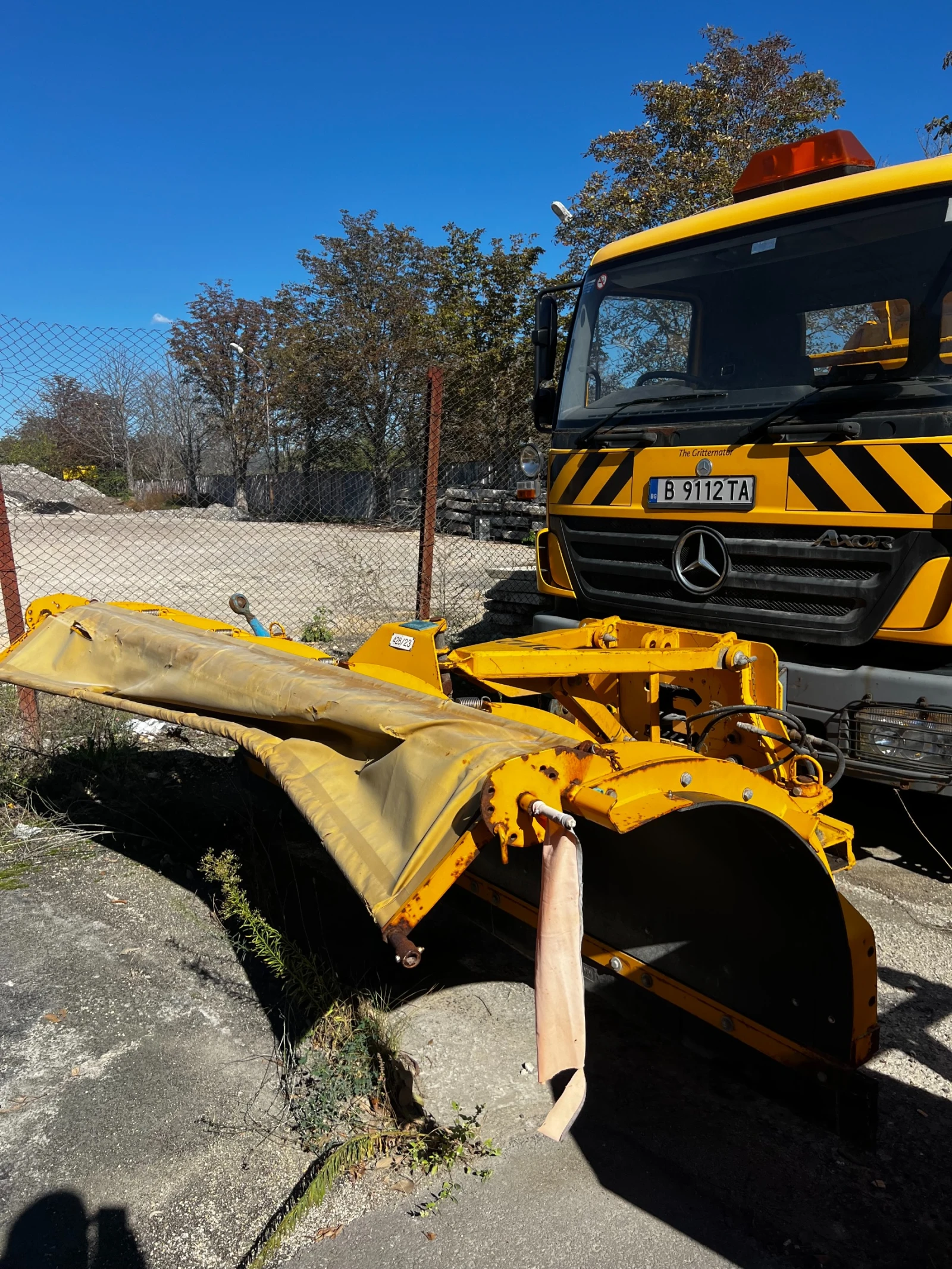 Mercedes-Benz 1824 4x2 песъкар, гребло, снимка 1