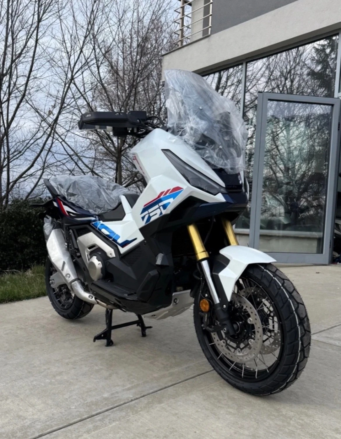 Honda X-ADV Limited Edition 0km 2026, снимка 2 - Мотоциклети и мототехника - 54946826