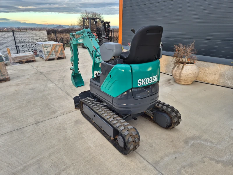 Багер Kobelco SK09SR ИЗВОДИ ЗА ЧУК / РАЗТВАРЯ ВЕРИГИТЕ !, снимка 3 - Индустриална техника - 51825747