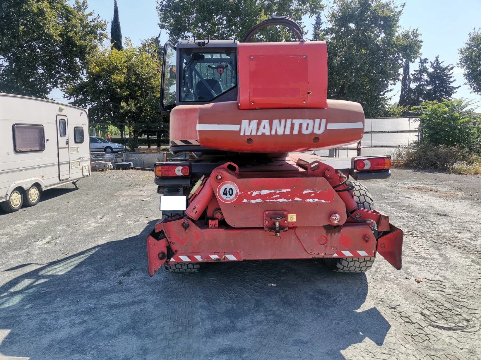 Телескопични товарачи Manitou MRT 2150 - изображение 5