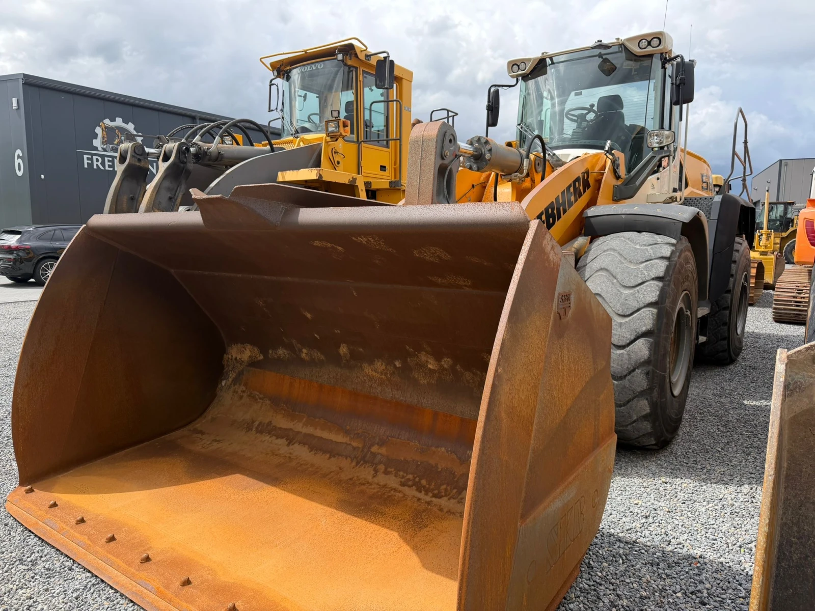 Челен товарач Liebherr L 580 XPOWER ЛИЗИНГ, снимка 2 - Индустриална техника - 54795612