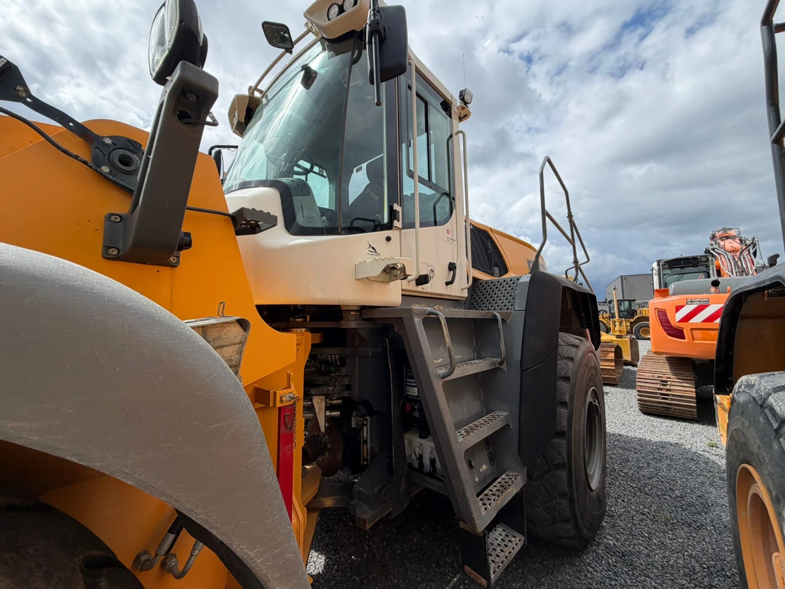 Челен товарач Liebherr L 580 XPOWER ЛИЗИНГ, снимка 12 - Индустриална техника - 54795612