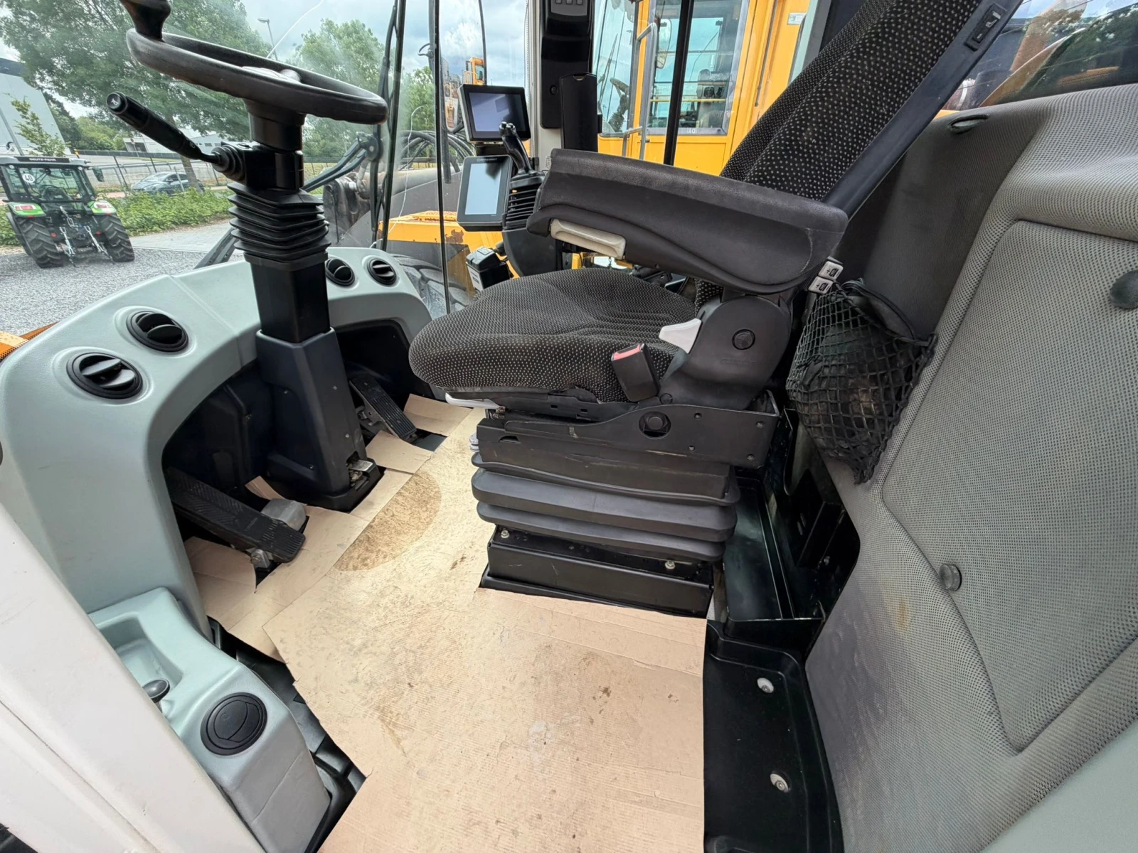 Челен товарач Liebherr L 580 XPOWER ЛИЗИНГ, снимка 16 - Индустриална техника - 54795612