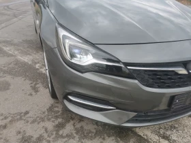 Opel Astra 1, 5 122 коня перфектна, снимка 2