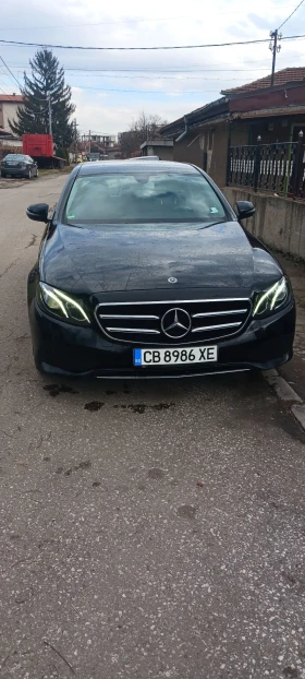 Mercedes-Benz E 200, снимка 3