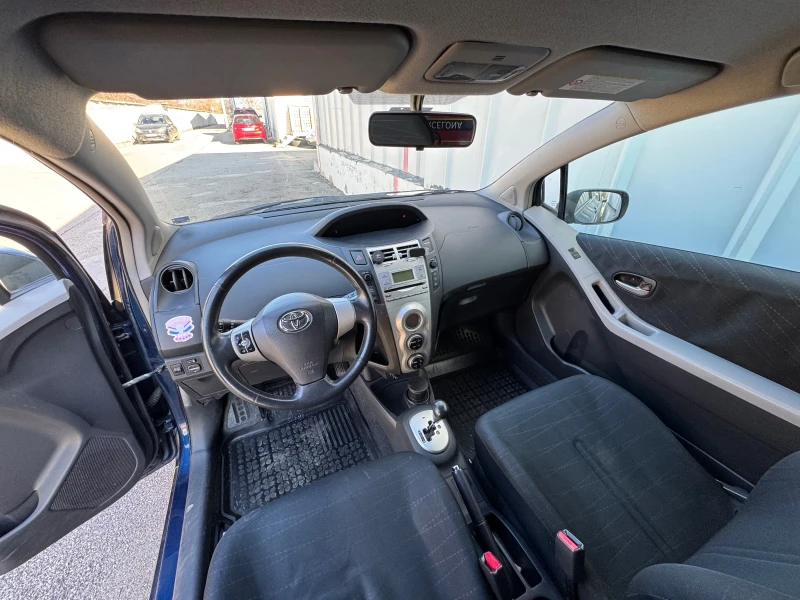 Toyota Yaris, снимка 6 - Автомобили и джипове - 49011528