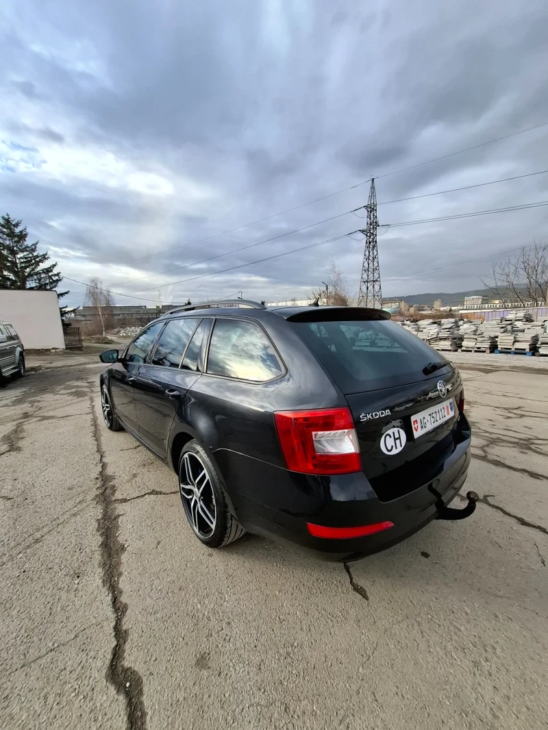 Skoda Octavia, снимка 5 - Автомобили и джипове - 49097461