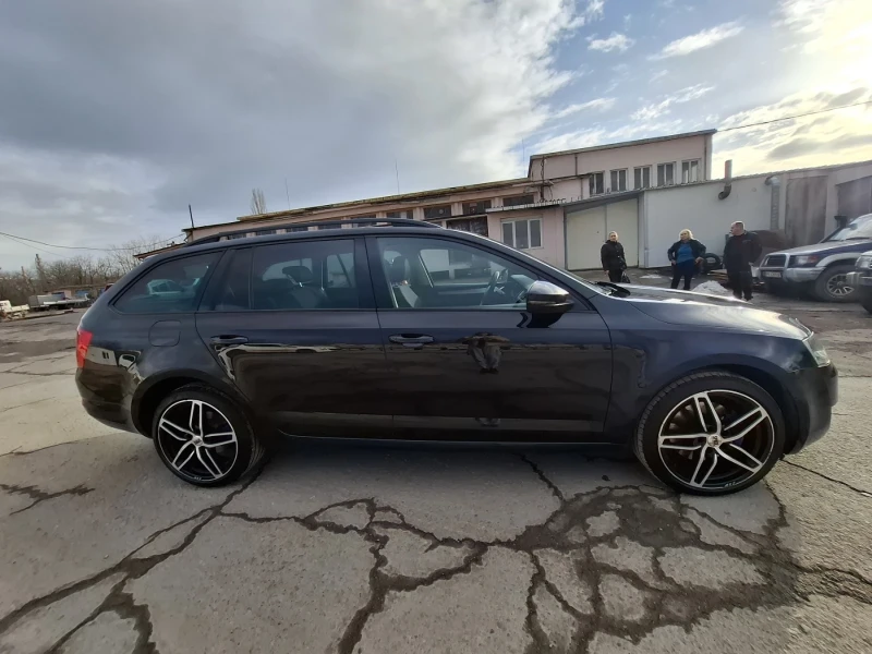 Skoda Octavia, снимка 8 - Автомобили и джипове - 49097461