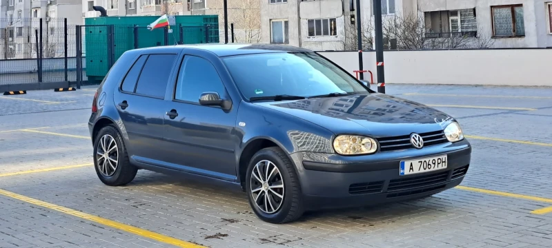 VW Golf 1.6SR, снимка 5 - Автомобили и джипове - 49444516