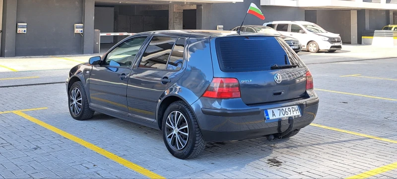 VW Golf 1.6SR, снимка 2 - Автомобили и джипове - 49444516