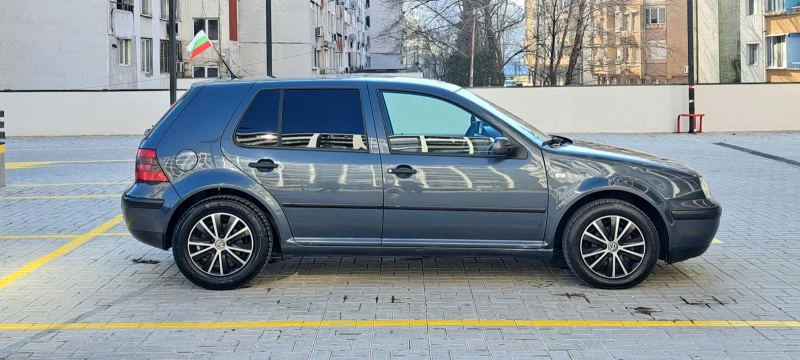 VW Golf 1.6SR, снимка 4 - Автомобили и джипове - 49444516