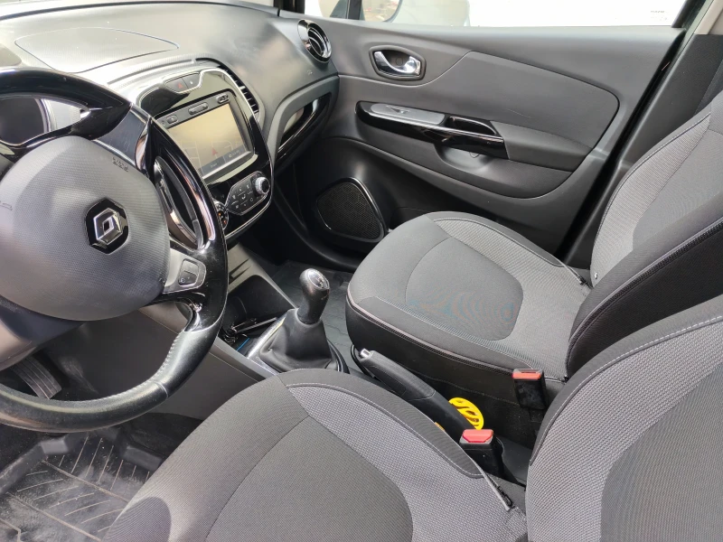 Renault Captur СПЕШНО!!!, снимка 9 - Автомобили и джипове - 51826416