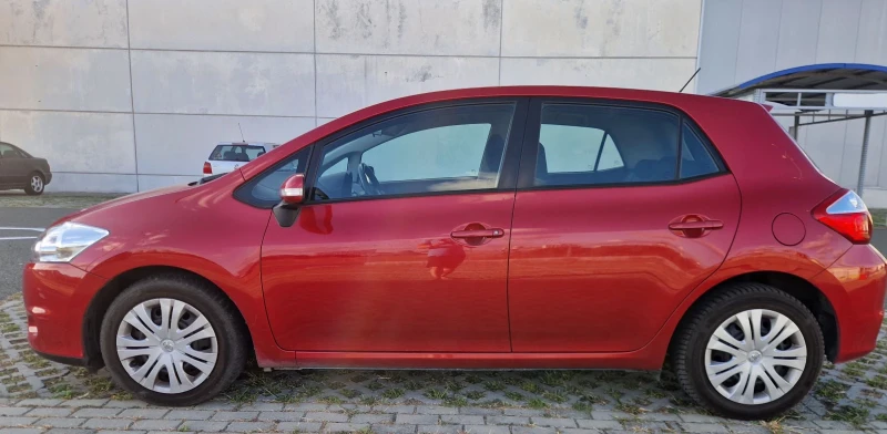 Toyota Auris, снимка 4 - Автомобили и джипове - 51799614