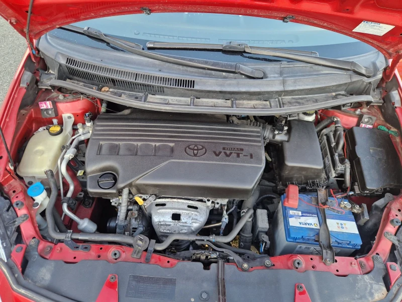 Toyota Auris, снимка 13 - Автомобили и джипове - 51799614