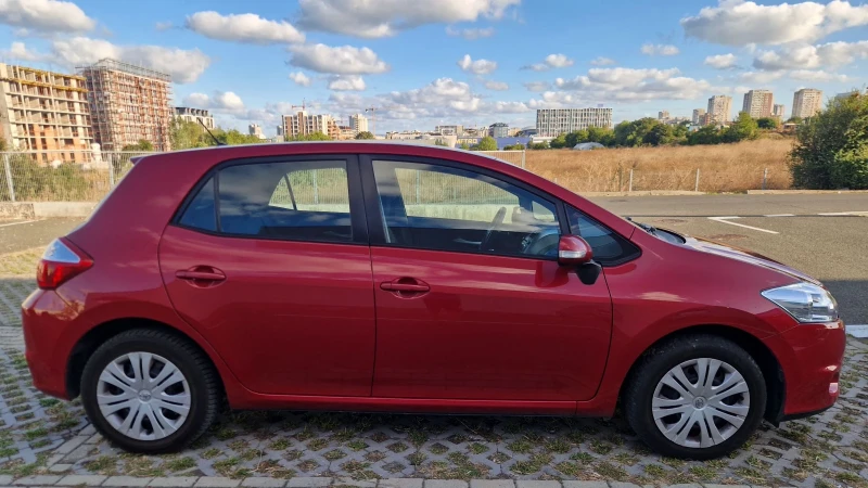 Toyota Auris, снимка 5 - Автомобили и джипове - 51799614