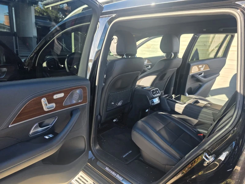 Mercedes-Benz GLS 450 d4MATIC/367HP/7S/PANO/MASSAGE/BURM/360/HUD/625g, снимка 8 - Автомобили и джипове - 52535984