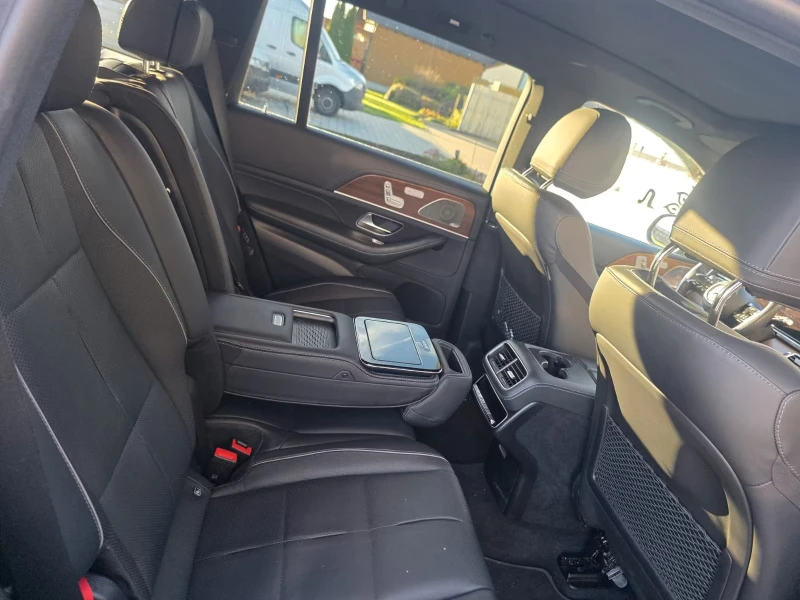 Mercedes-Benz GLS 450 d4MATIC/367HP/7S/PANO/MASSAGE/BURM/360/HUD/625g, снимка 9 - Автомобили и джипове - 52535984