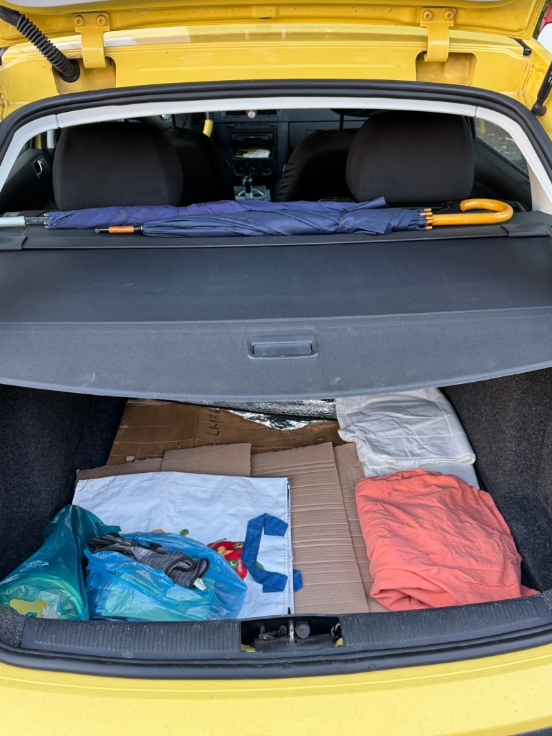 Skoda Fabia, снимка 9 - Автомобили и джипове - 52663667