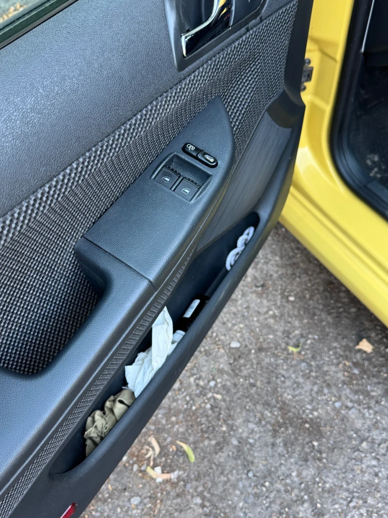 Skoda Fabia, снимка 4 - Автомобили и джипове - 52663667