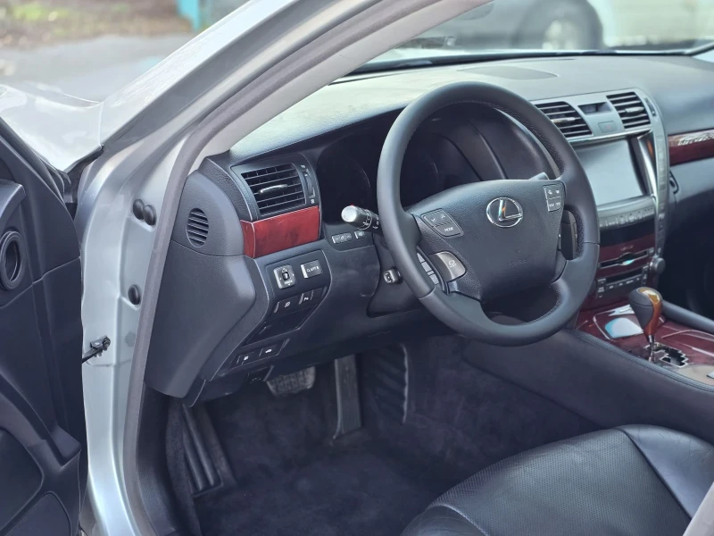 Lexus LS 460 LS 460, снимка 12 - Автомобили и джипове - 52751493