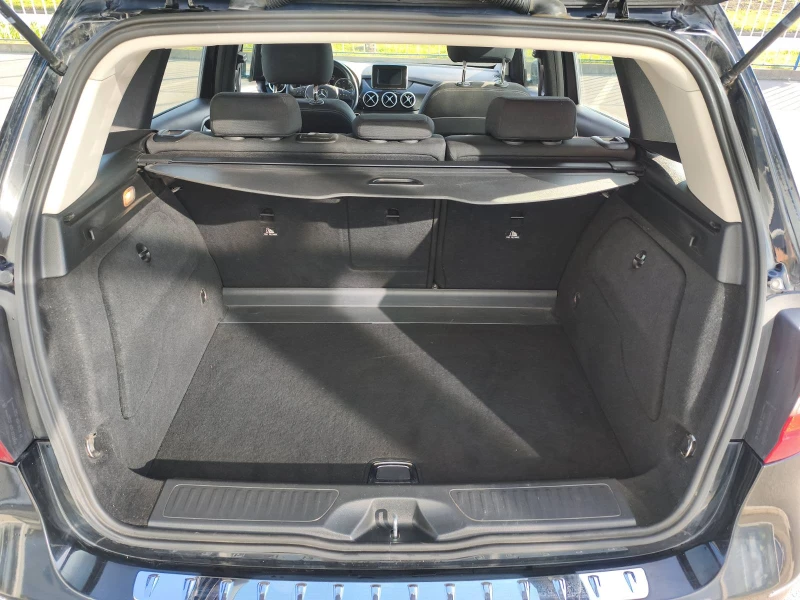 Mercedes-Benz B 180 CDI Executive , снимка 12 - Автомобили и джипове - 52847453