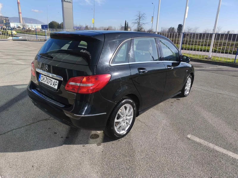 Mercedes-Benz B 180 CDI Executive , снимка 7 - Автомобили и джипове - 52847453