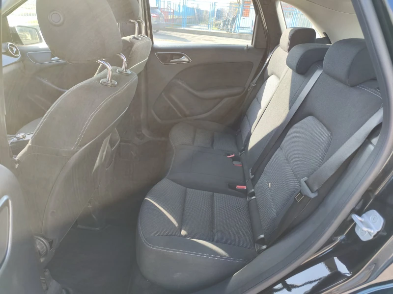 Mercedes-Benz B 180 CDI Executive , снимка 9 - Автомобили и джипове - 52847453