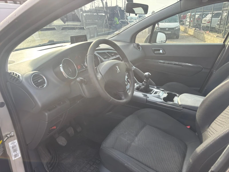 Peugeot 3008 / 1.6D / 110HP / NAVI /, снимка 9 - Автомобили и джипове - 53022793