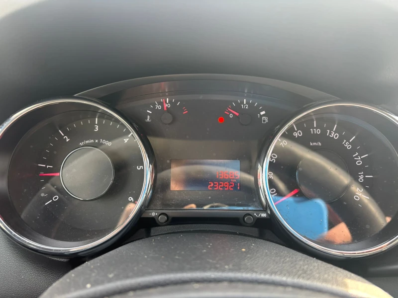 Peugeot 3008 / 1.6D / 110HP / NAVI /, снимка 13 - Автомобили и джипове - 53022793
