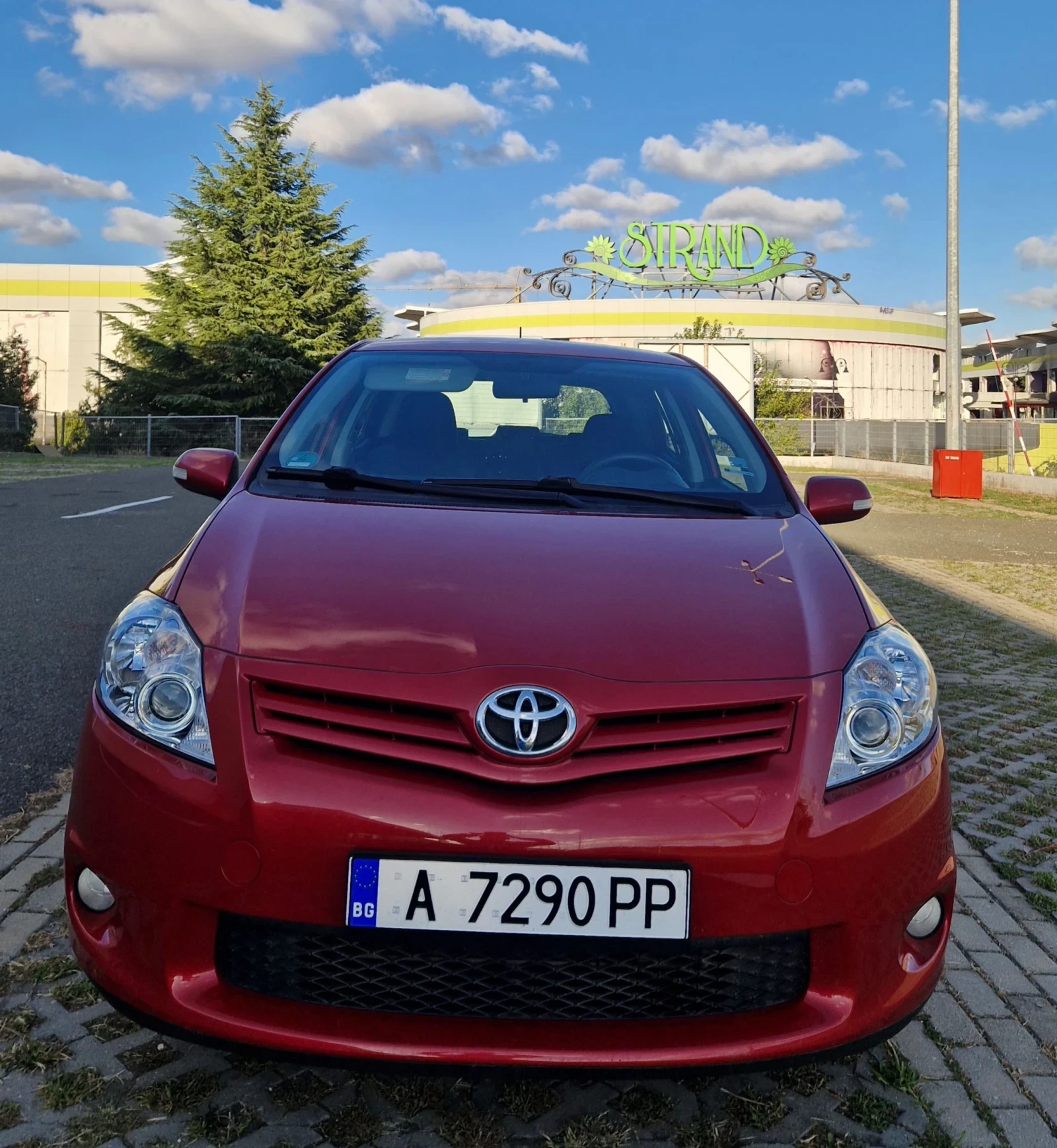 Toyota Auris, снимка 1