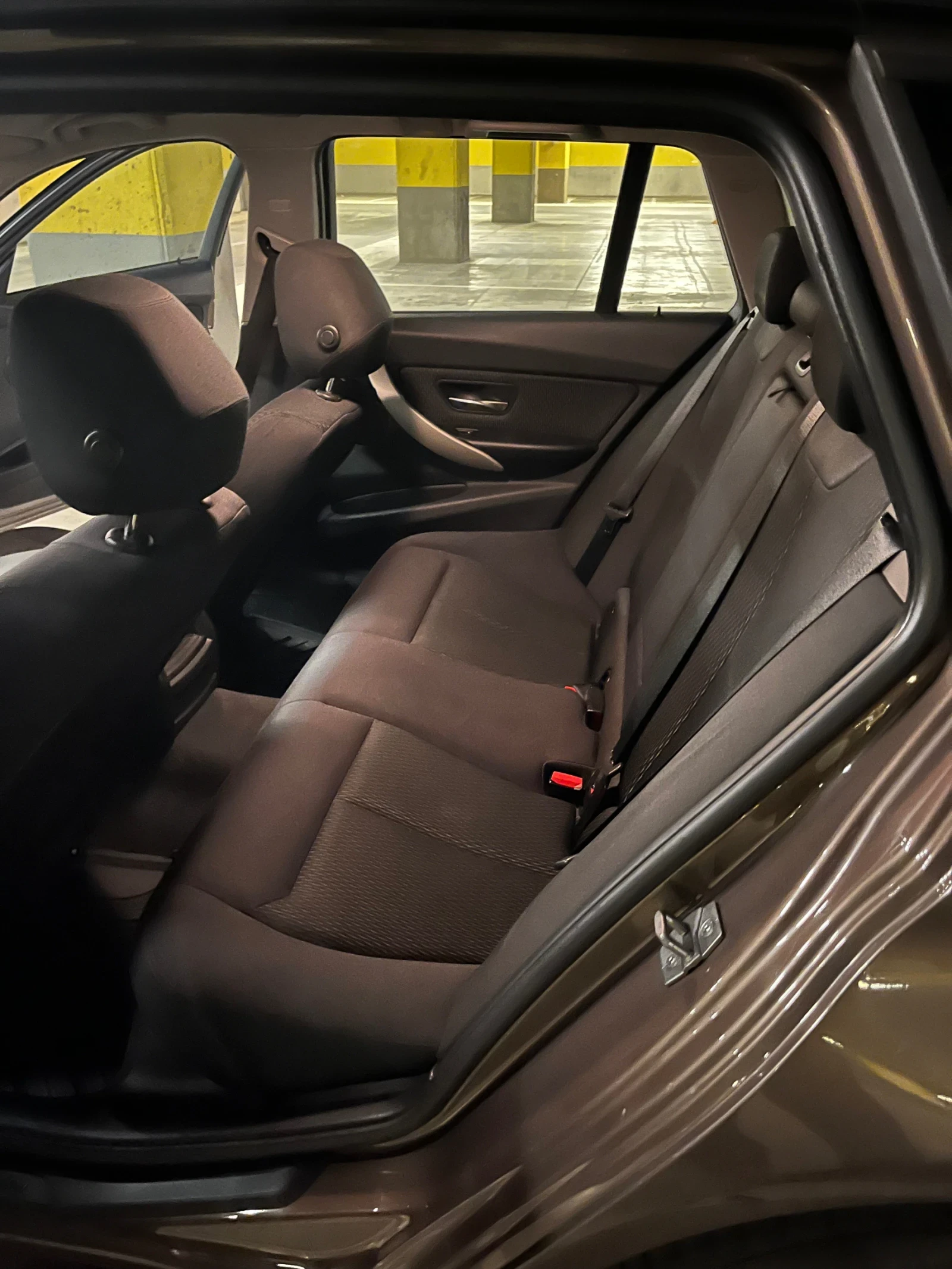 BMW 318 2.0d 8ZF с история в БМВ - изображение 7