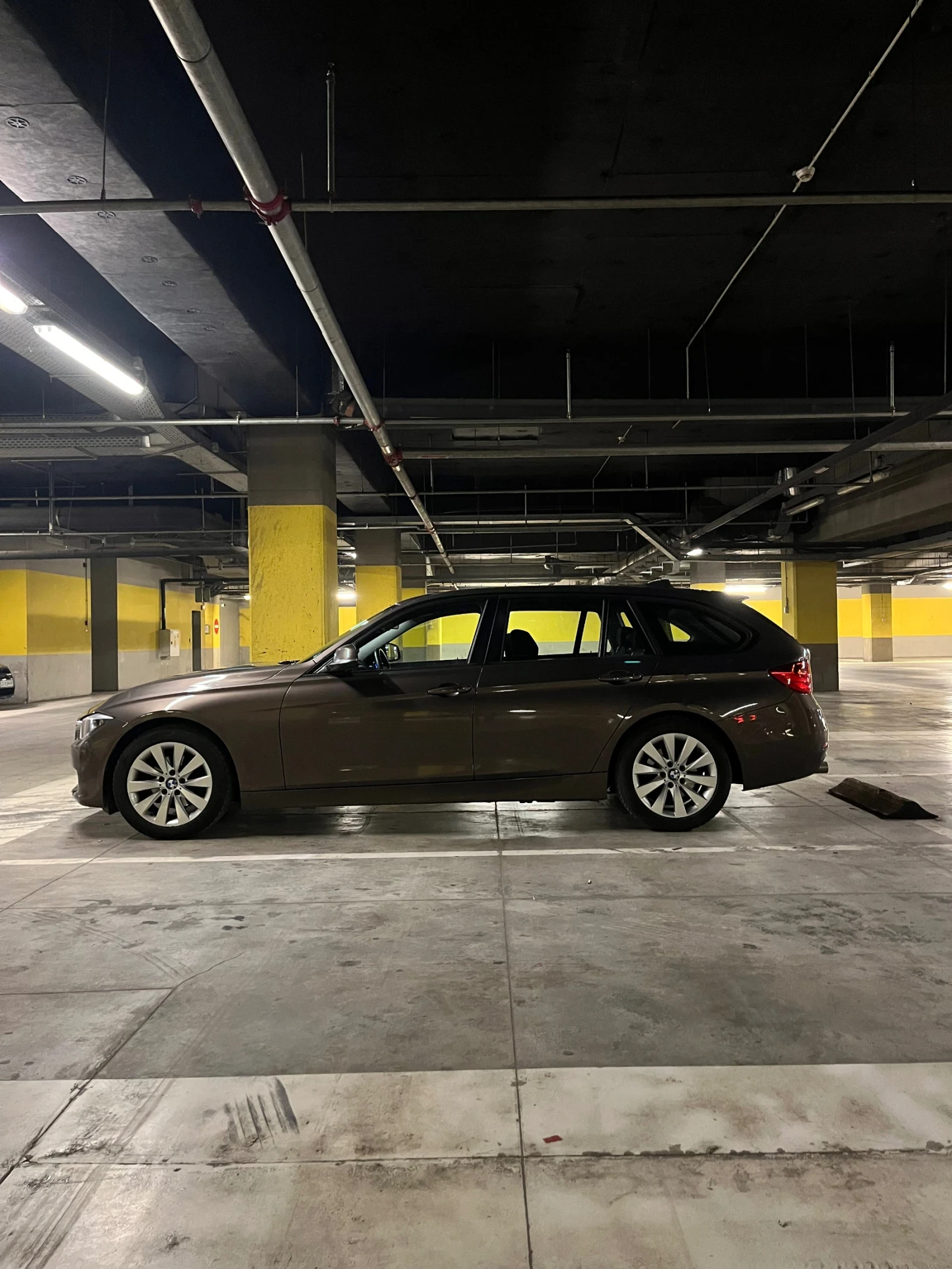 BMW 318 2.0d 8ZF с история в БМВ - изображение 3