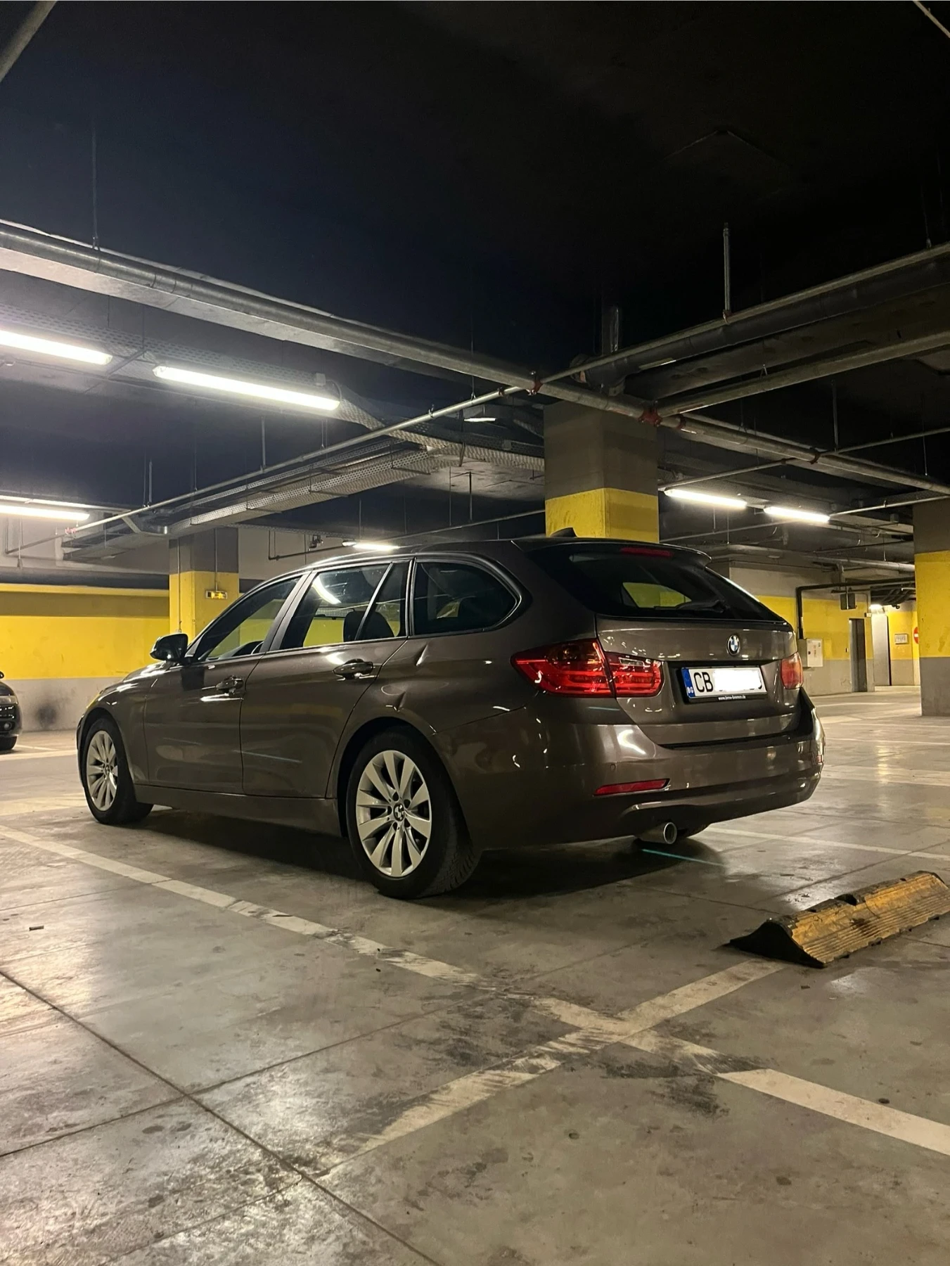 BMW 318 2.0d 8ZF с история в БМВ - изображение 4