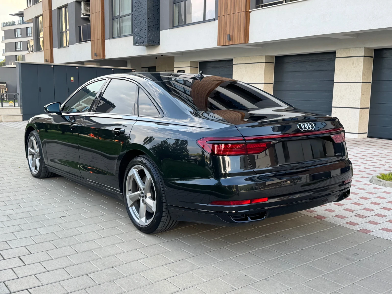 Audi A8 55 TFSI/ShadowLine/Massage - изображение 3
