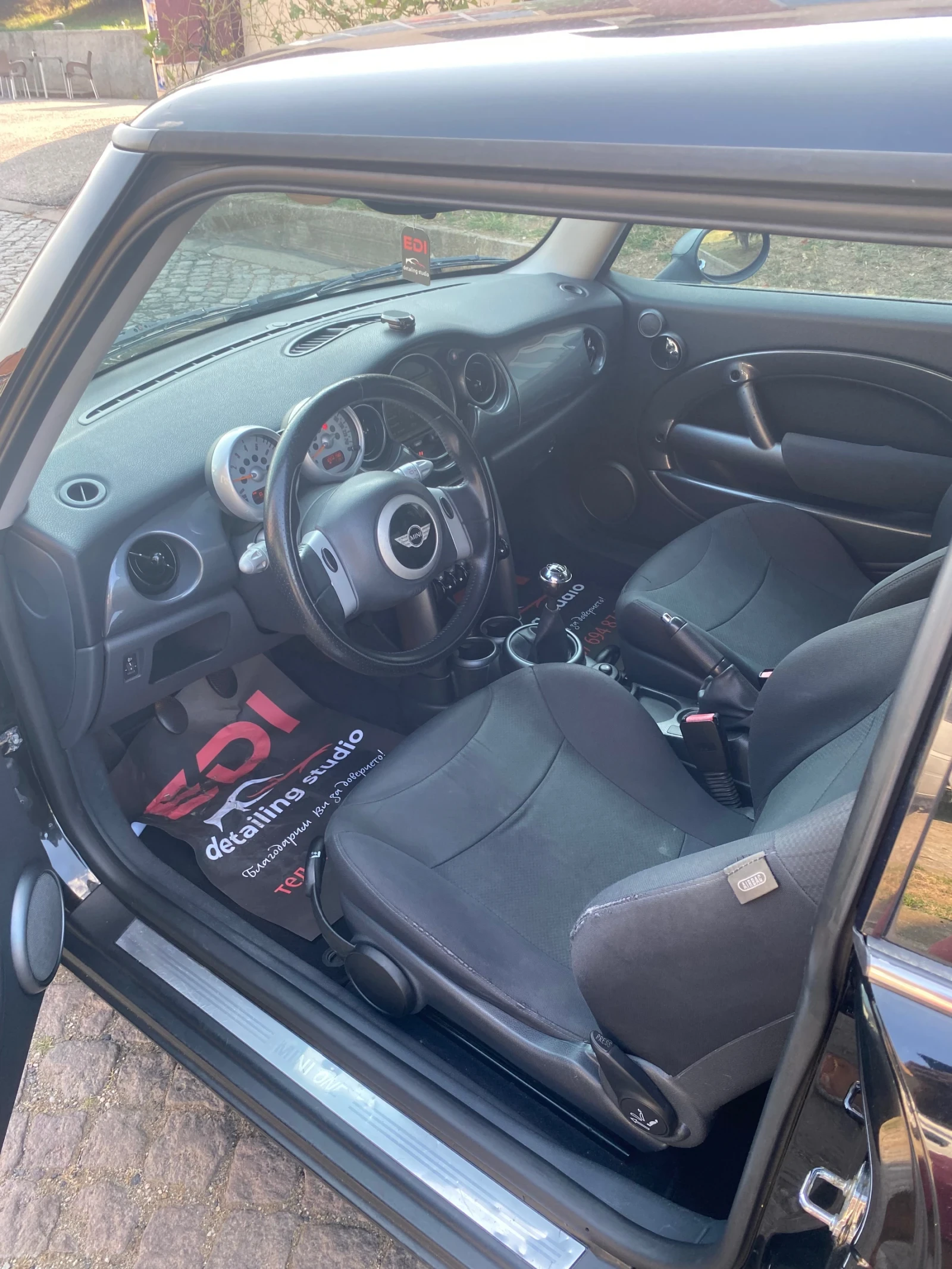 Mini Cooper 1.6 ONE КЛИМАТИК НАВИГАЦИЯ - изображение 10