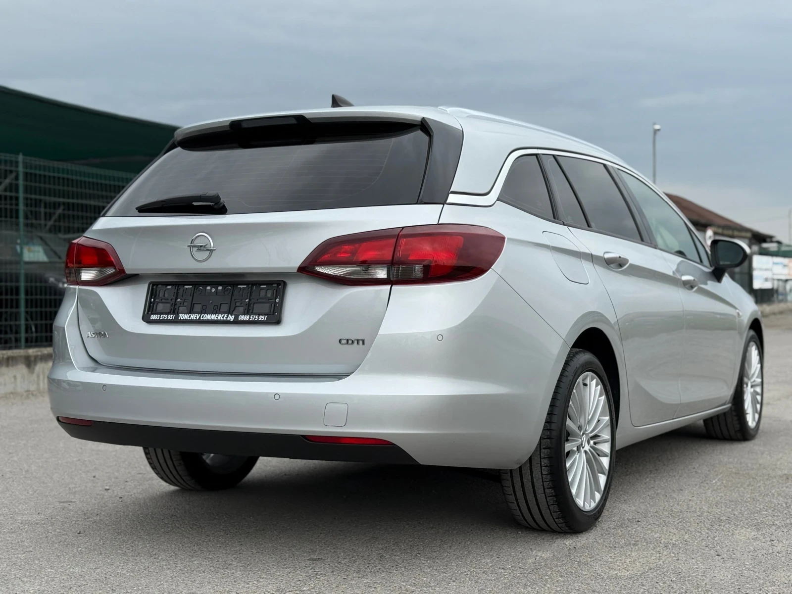 Opel Astra 1.6-CDTI-FULL-KEYLES-NAVI-LED-TOP-KOJA-DISTRONIK - изображение 6