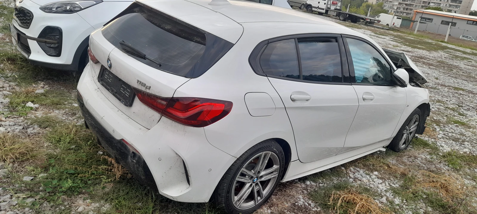 BMW 116 1.5 M-SPORT - изображение 5
