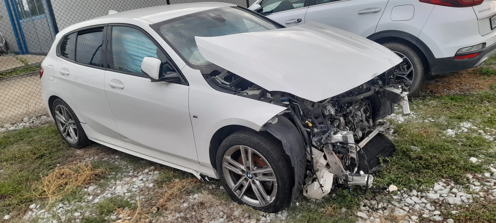 BMW 116 1.5 M-SPORT - изображение 3