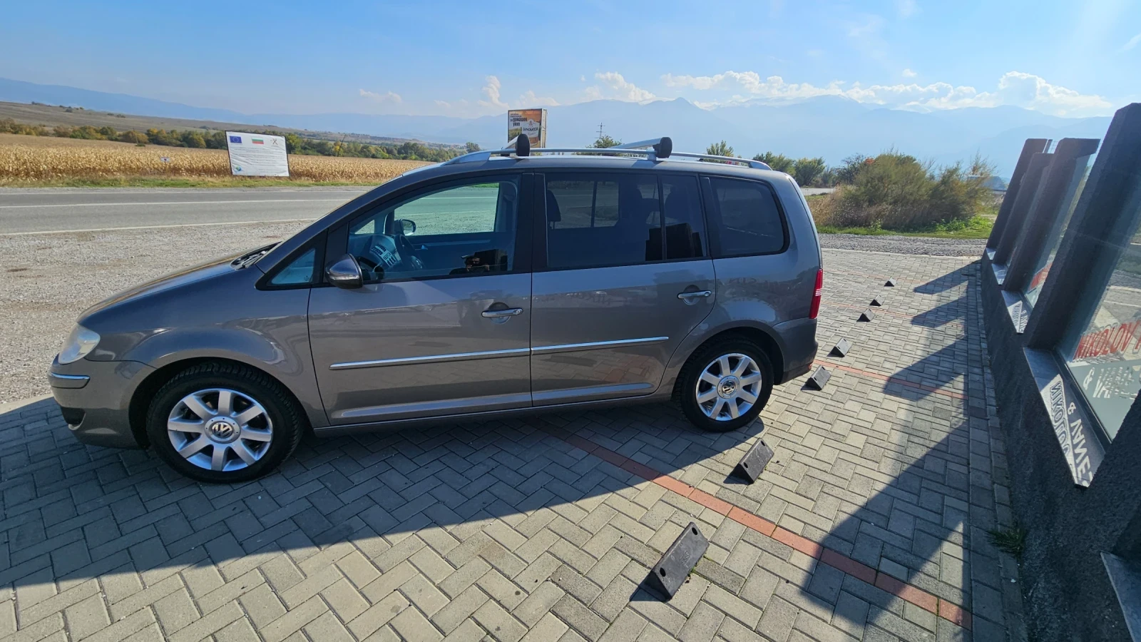 VW Touran 2.0TDI---COMFORT LINE - изображение 6