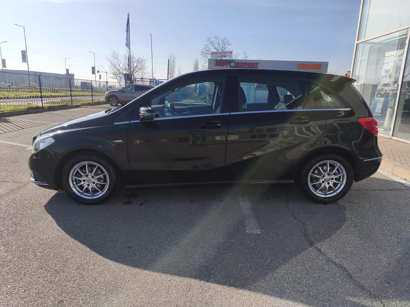 Mercedes-Benz B 180 CDI Executive  - изображение 4