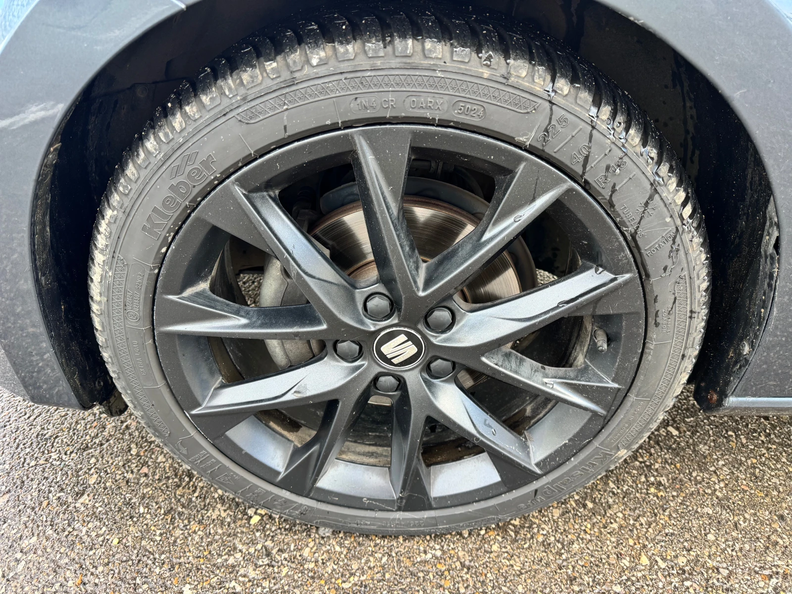 Seat Leon FR-2.0TDI-2020-NAVI-камера-6ск - изображение 9