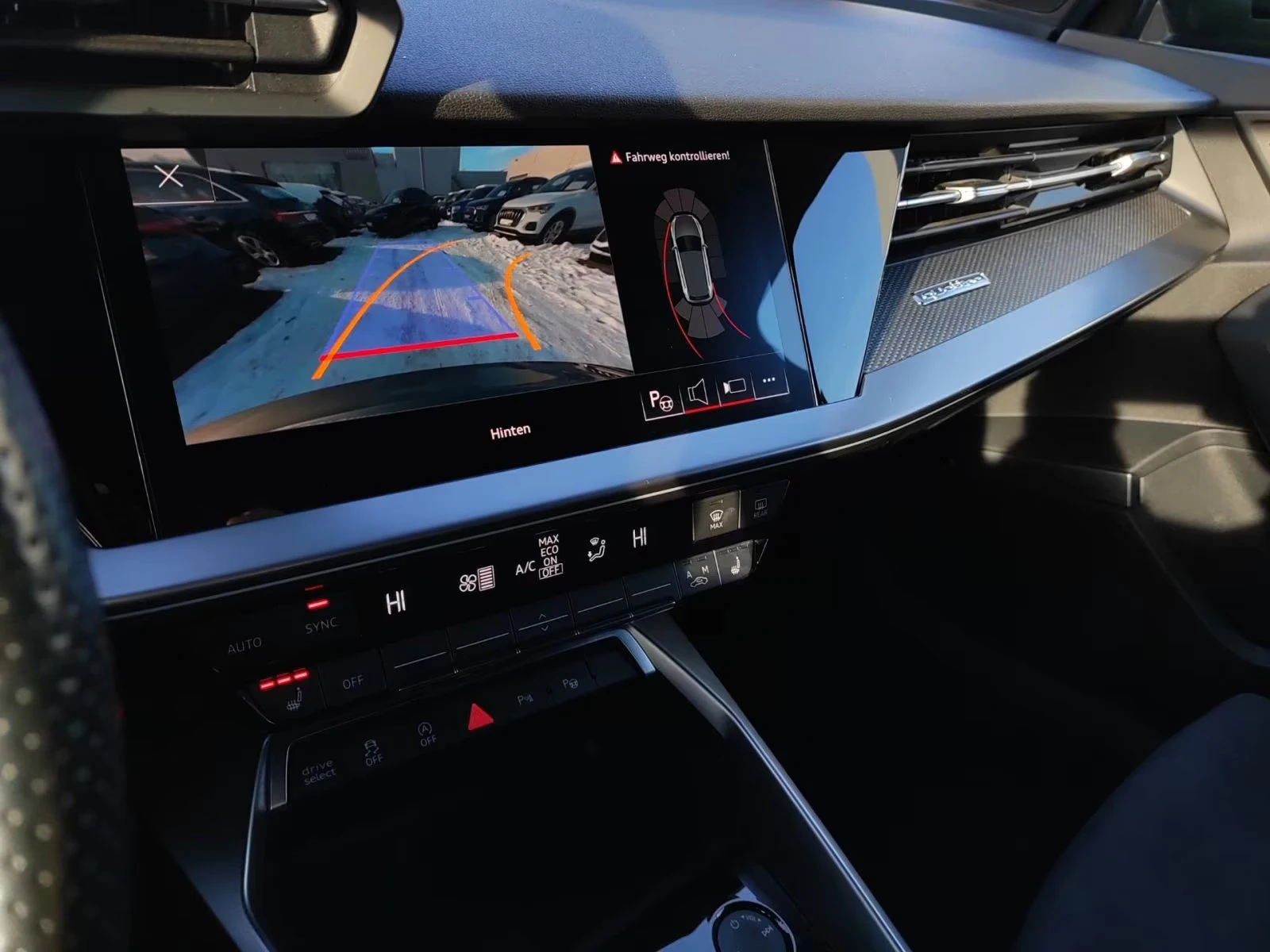 Audi Rs3 SPORTBACK/400HP/MATRIX/PANO/B&O/CAM/ACC/949g, снимка 11 - Автомобили и джипове - 53907736