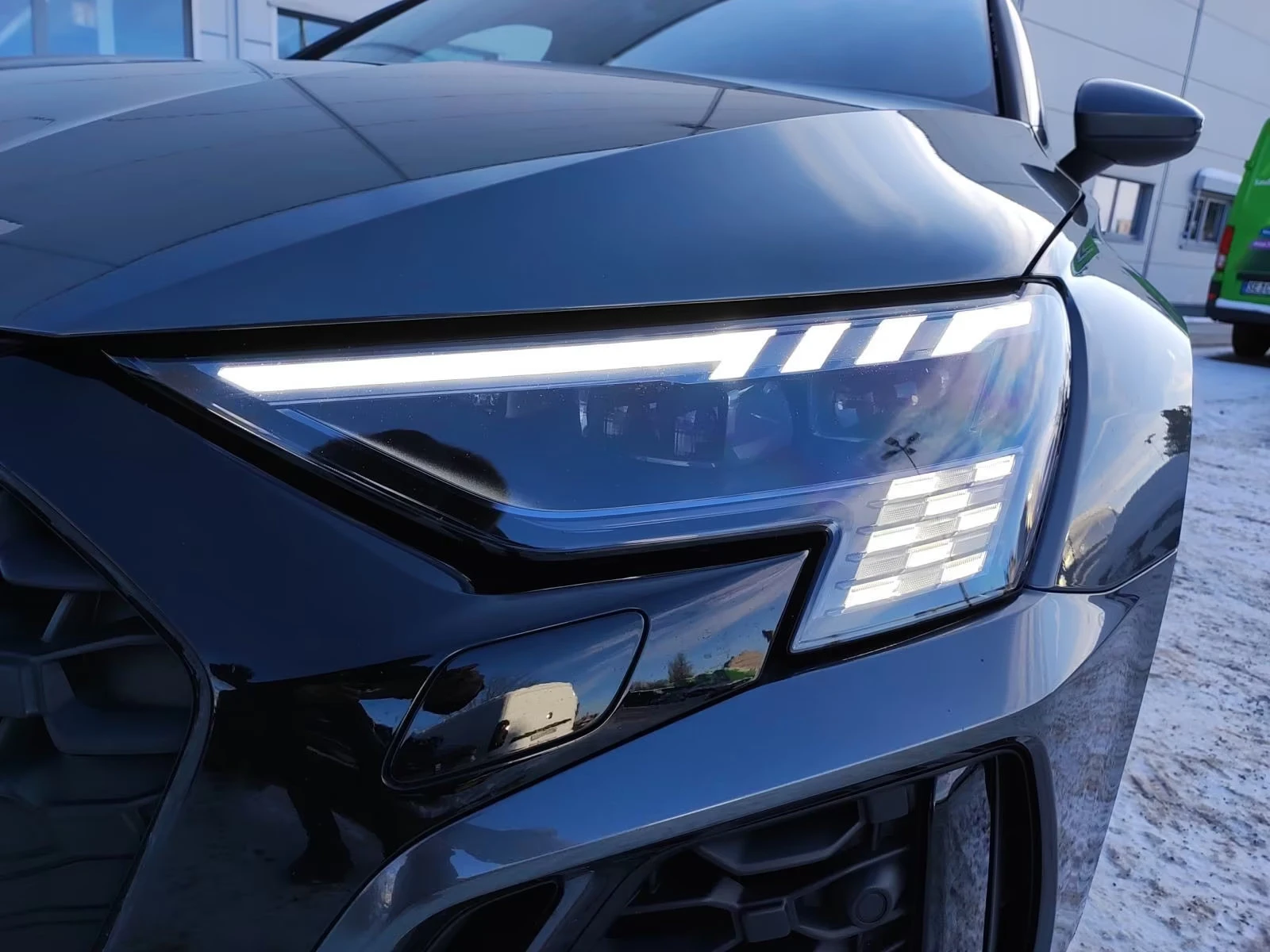 Audi Rs3 SPORTBACK/400HP/MATRIX/PANO/B&O/CAM/ACC/949g, снимка 5 - Автомобили и джипове - 53907736