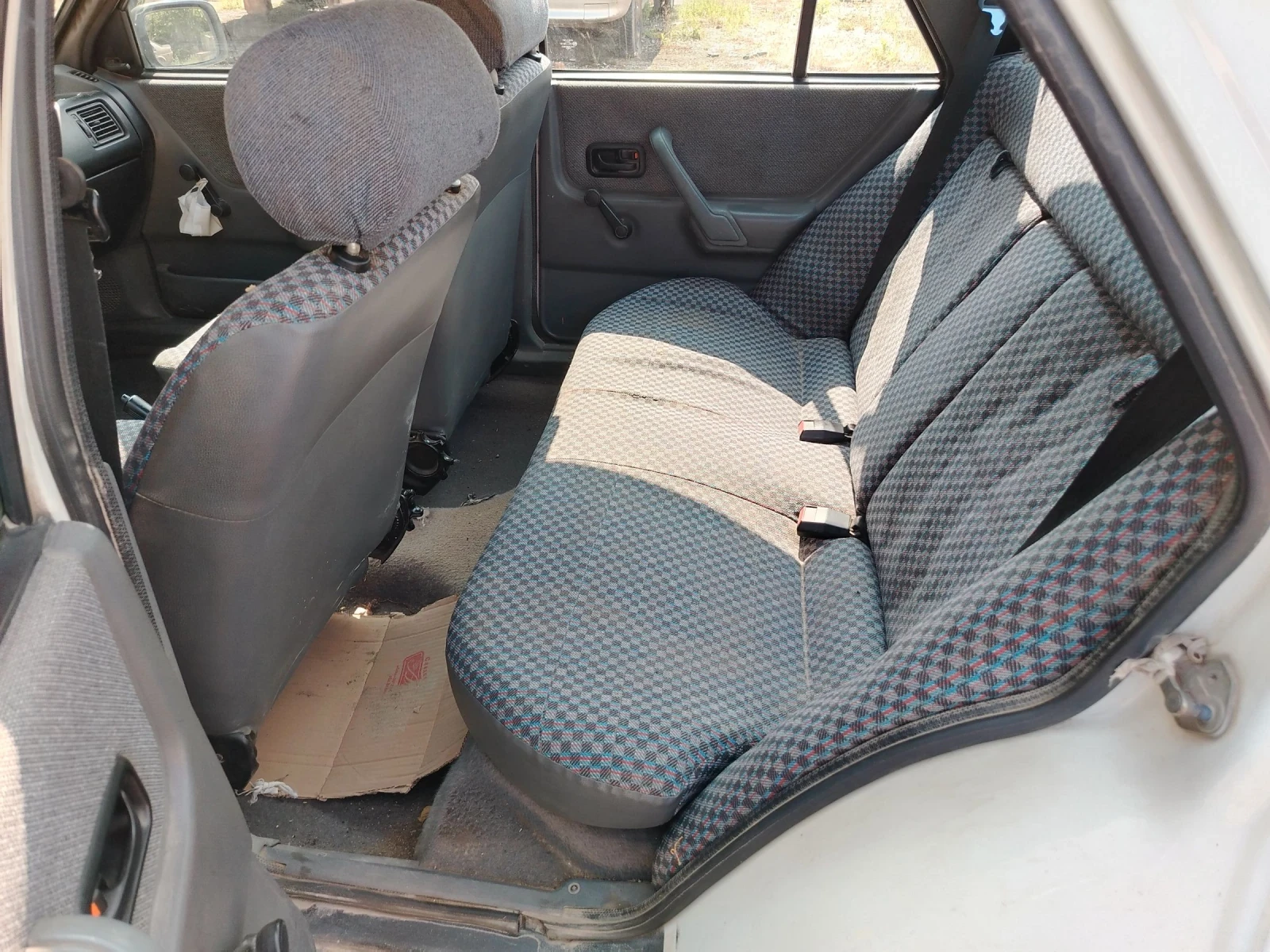 Ford Orion 1.6 дизел, снимка 7 - Автомобили и джипове - 54011576