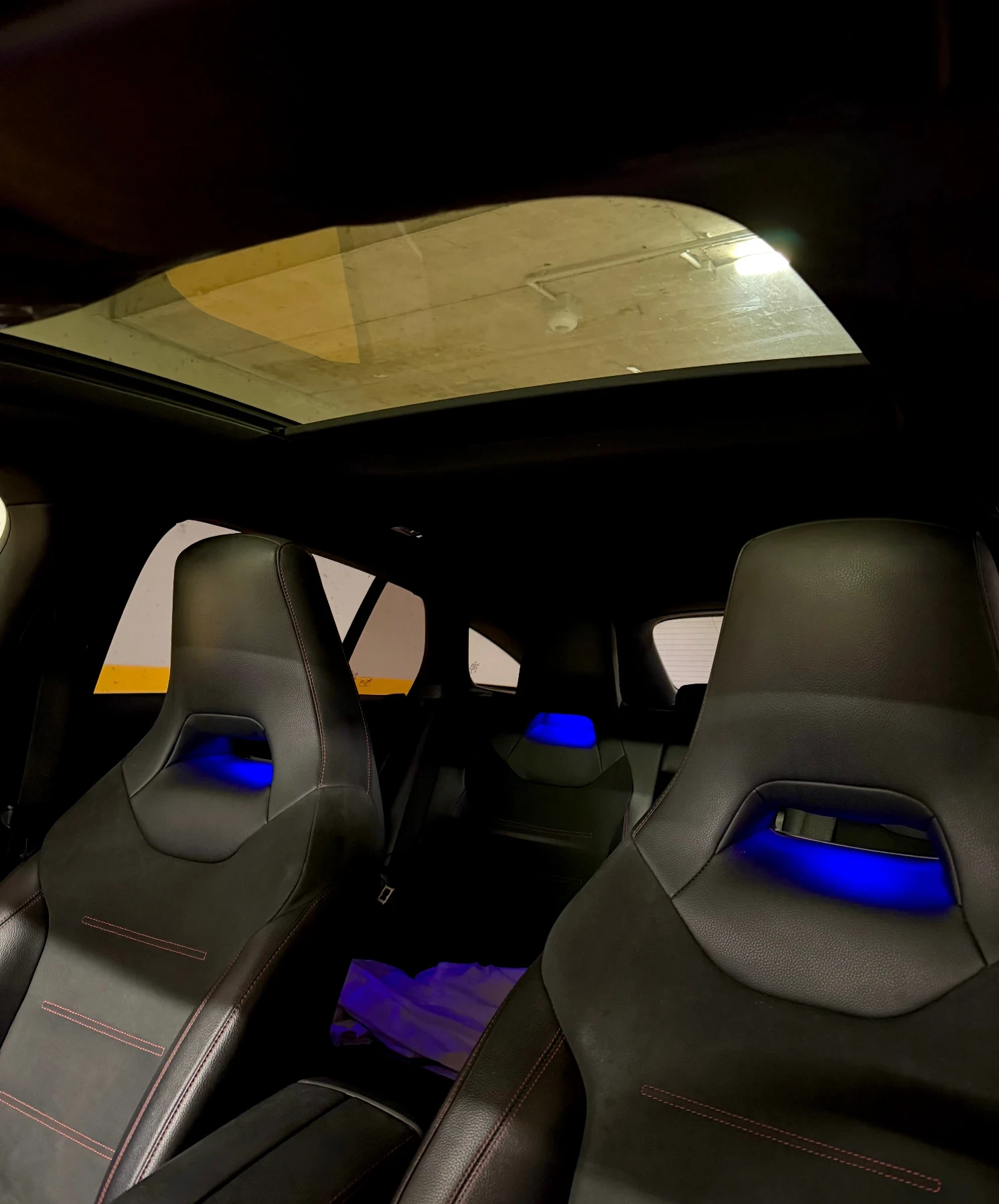 Mercedes-Benz CLA AMG Edition/Реални км/Панорама/Multibeam/Дистроник, снимка 8 - Автомобили и джипове - 54103182