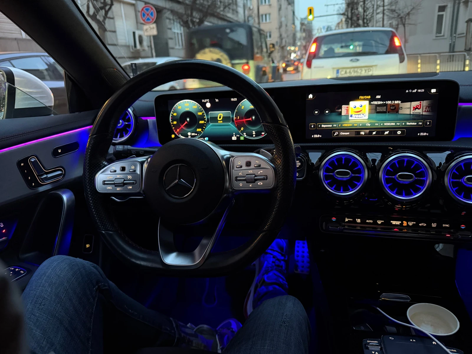 Mercedes-Benz CLA AMG Edition/Панорама/История/Multibeam/Дистроник, снимка 5 - Автомобили и джипове - 54103182