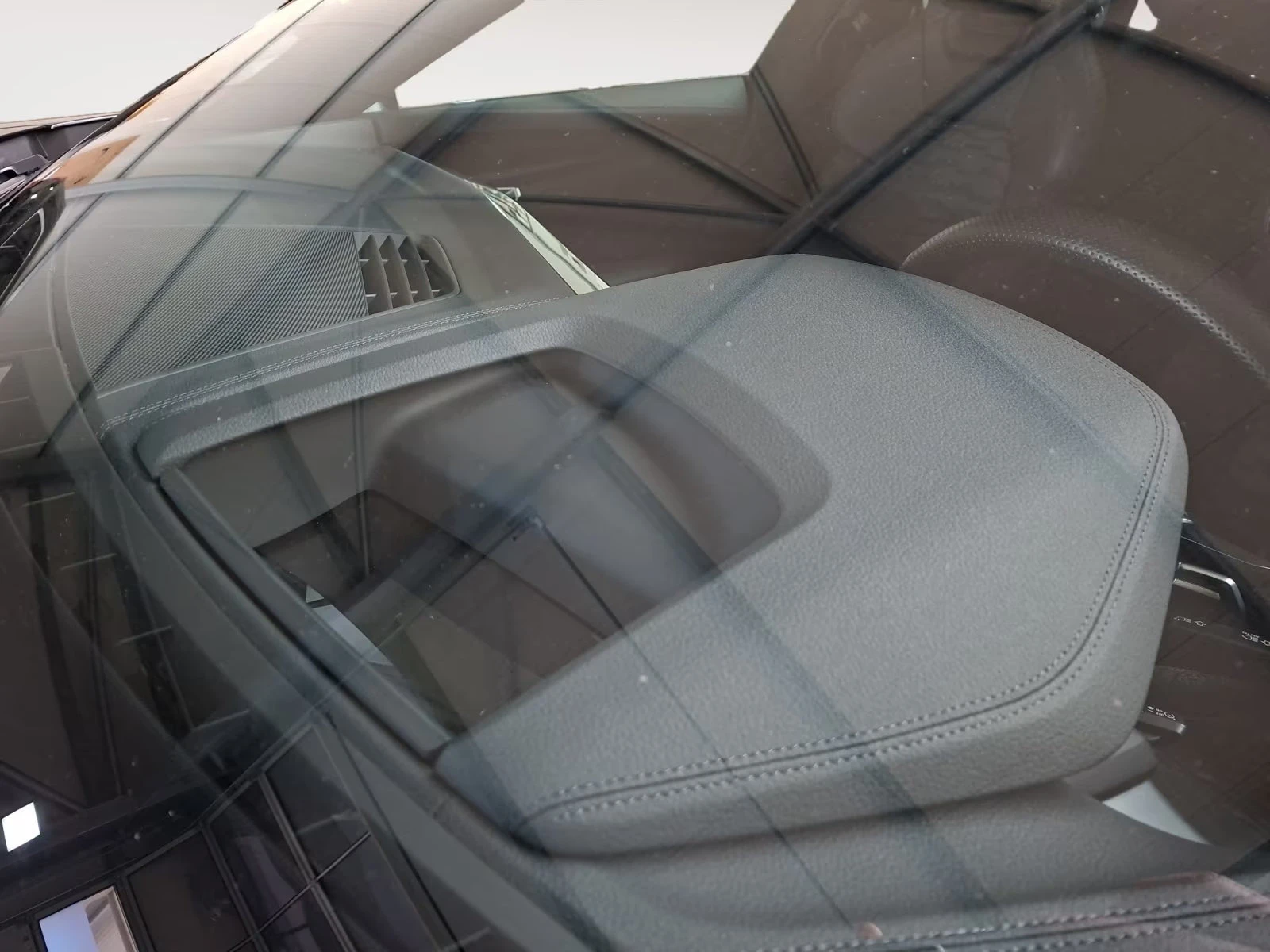 Audi E-Tron GT QUATTRO/476HP/360/MATRIX/HUD/PANO/ACC/294z, снимка 15 - Автомобили и джипове - 54147834