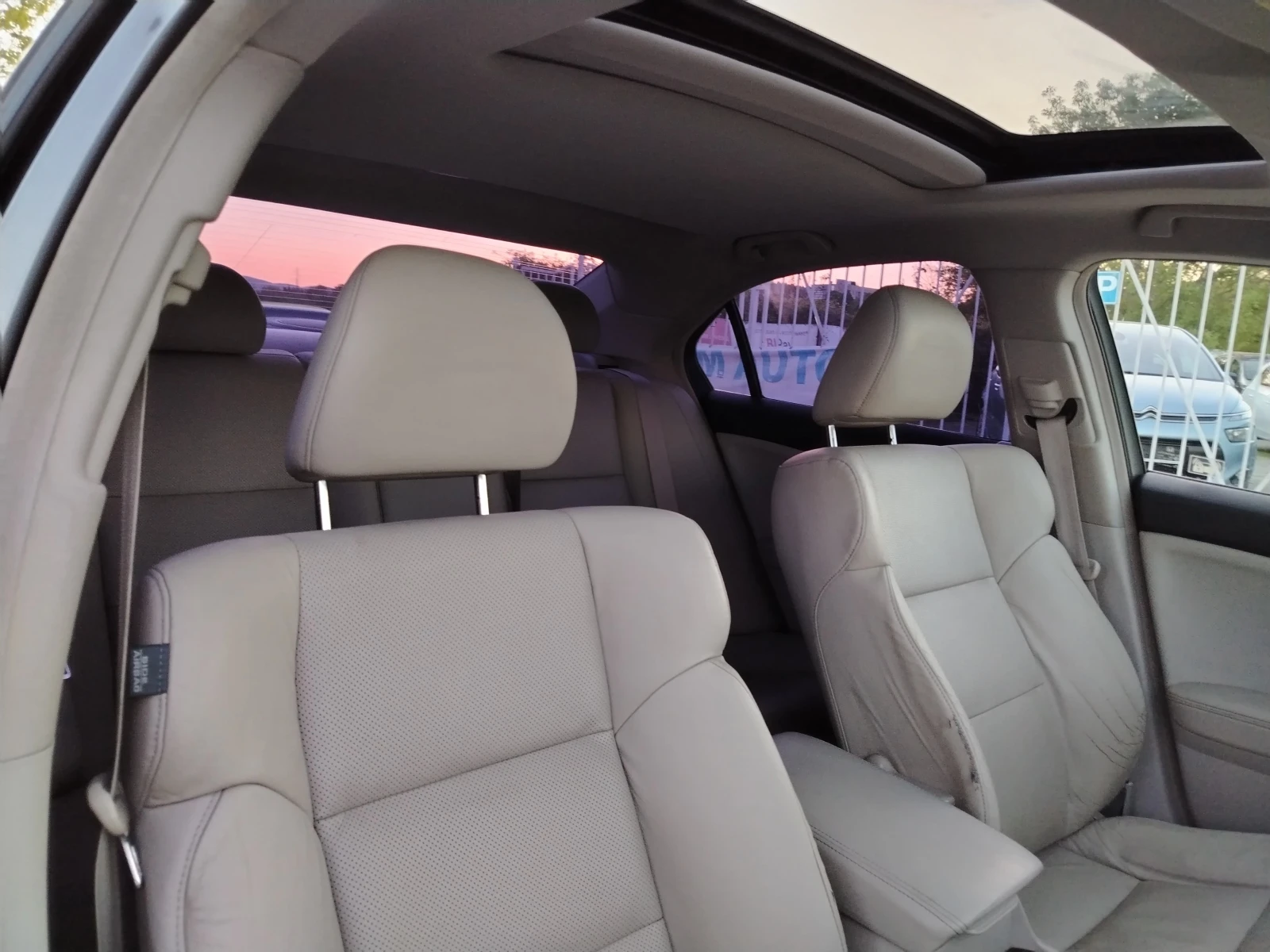 Honda Accord 2.4-201кс АВТОМАТИК, КОЖА, ДИСТРОФИЯ, ФУЛ, снимка 13 - Автомобили и джипове - 54432027