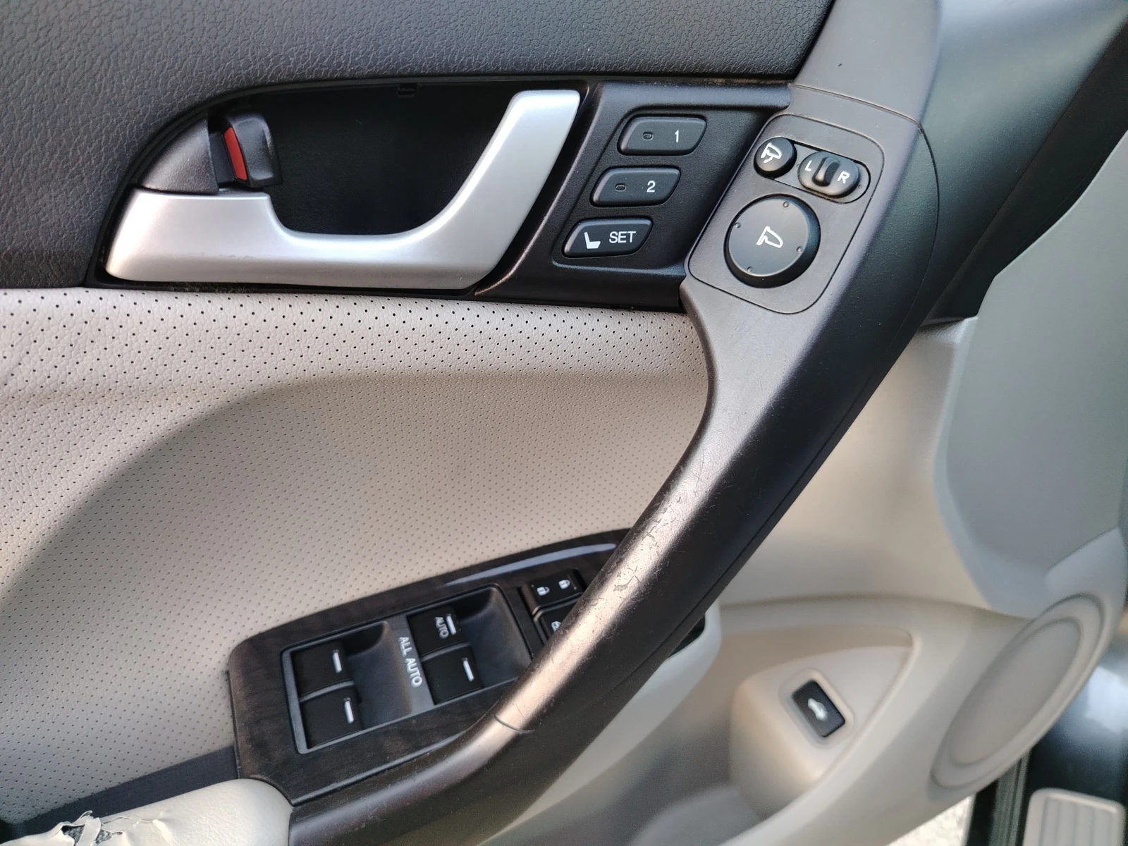 Honda Accord 2.4-201кс АВТОМАТИК, КОЖА, ДИСТРОФИЯ, ФУЛ, снимка 15 - Автомобили и джипове - 54432027